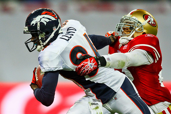Denver Broncos vs. San Francisco 49ers im Wembley Stadion, London am 31. Oktober 2010