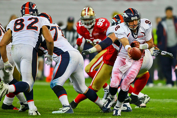 Denver Broncos vs. San Francisco 49ers im Wembley Stadion, London am 31. Oktober 2010