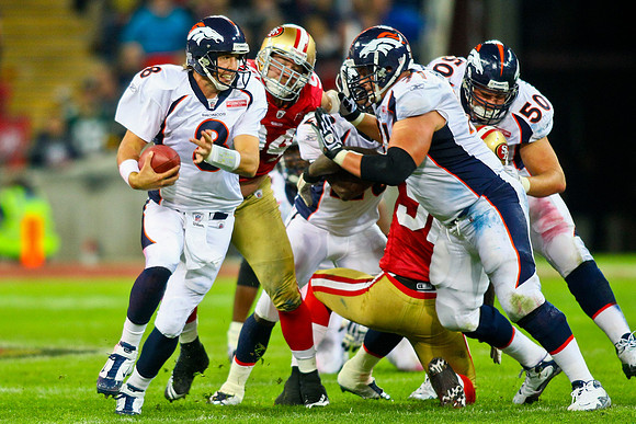 Denver Broncos vs. San Francisco 49ers im Wembley Stadion, London am 31. Oktober 2010