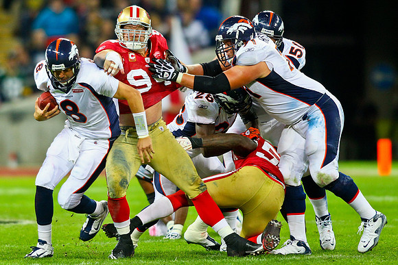Denver Broncos vs. San Francisco 49ers im Wembley Stadion, London am 31. Oktober 2010