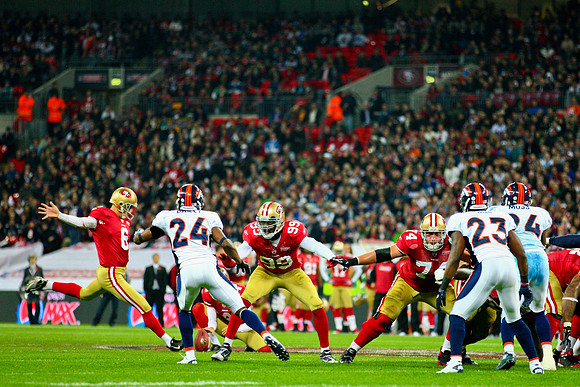 Denver Broncos vs. San Francisco 49ers im Wembley Stadion, London am 31. Oktober 2010