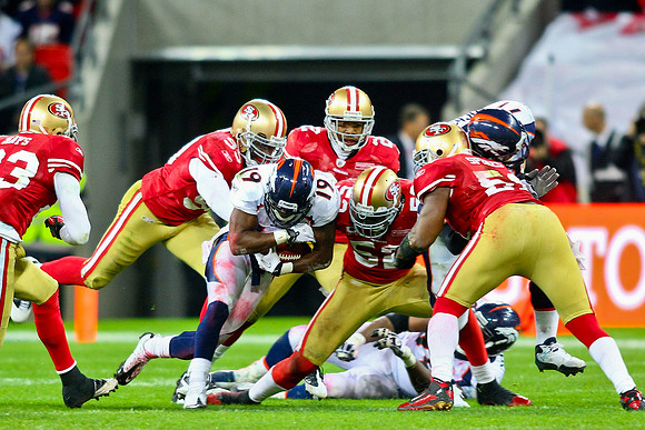 Denver Broncos vs. San Francisco 49ers im Wembley Stadion, London am 31. Oktober 2010
